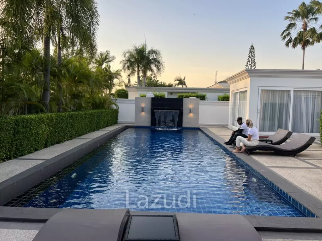 4 beds 5 baths Villa for rent