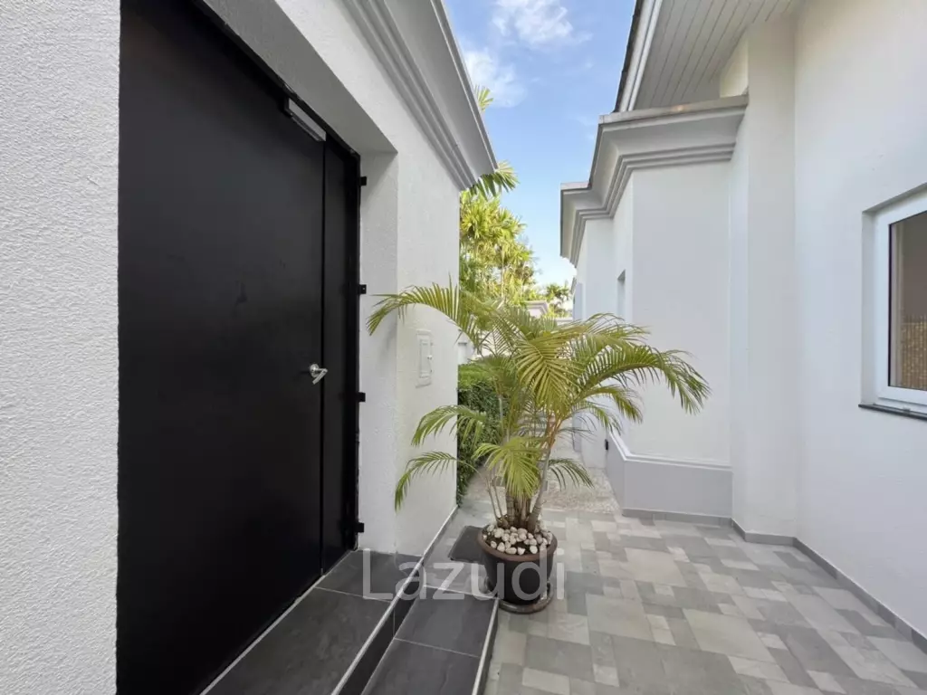 4 beds 5 baths Villa for rent