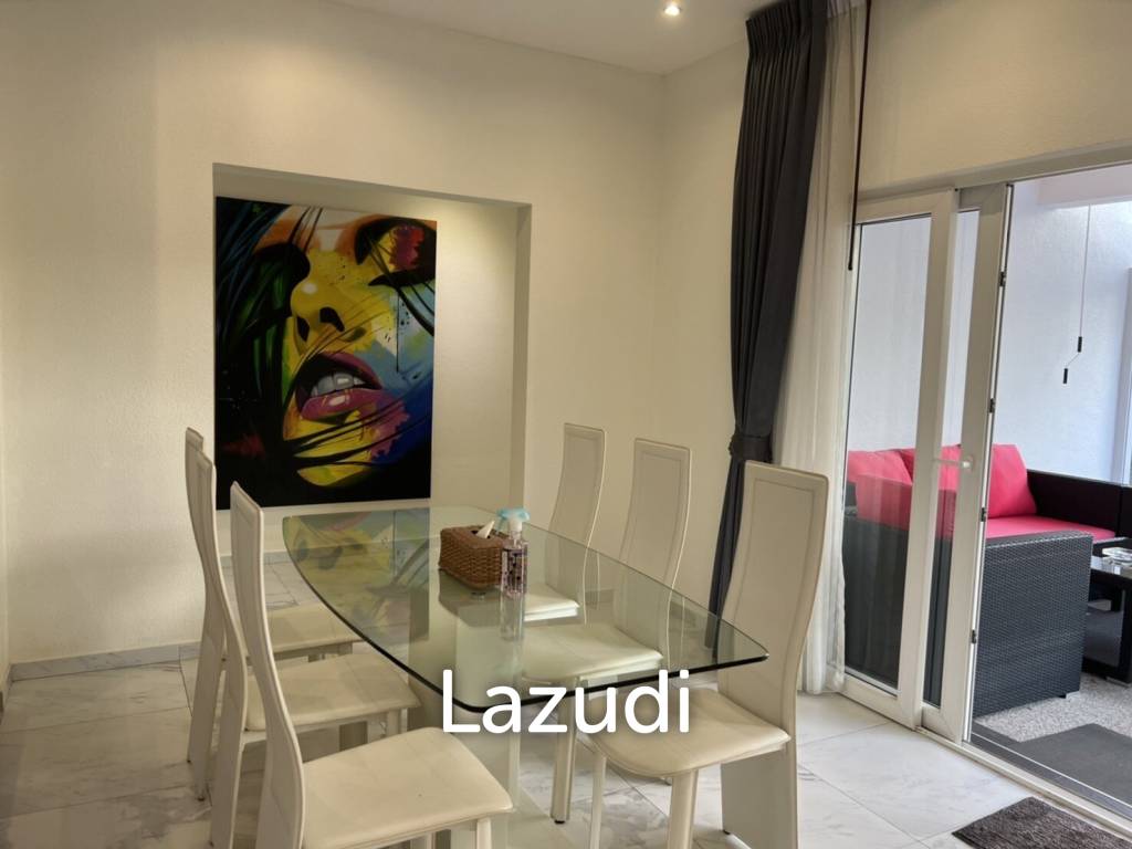4 beds 5 baths Villa for rent