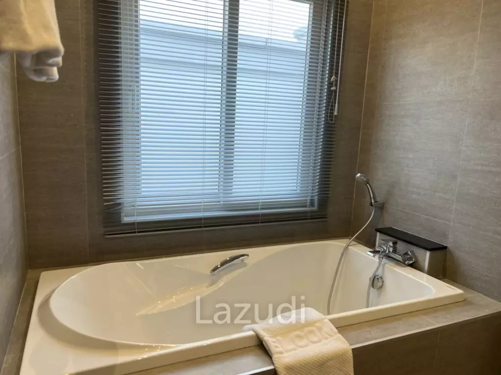 4 beds 5 baths Villa for rent