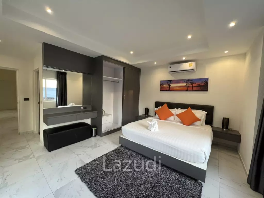 4 beds 5 baths Villa for rent