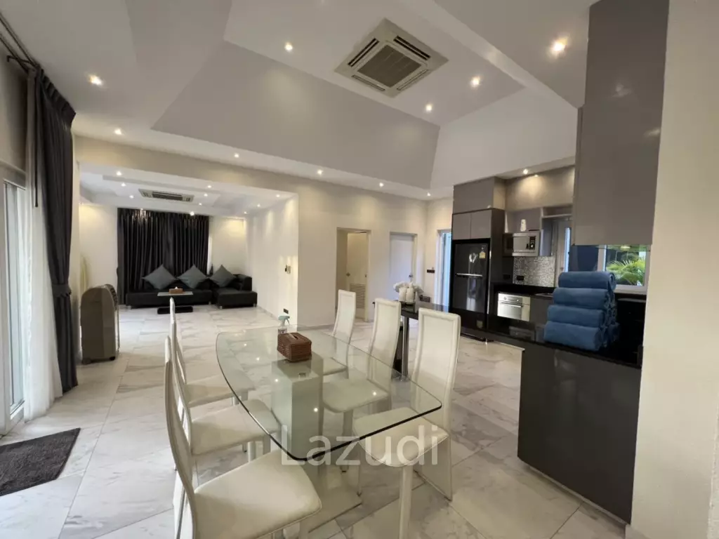 4 beds 5 baths Villa for rent