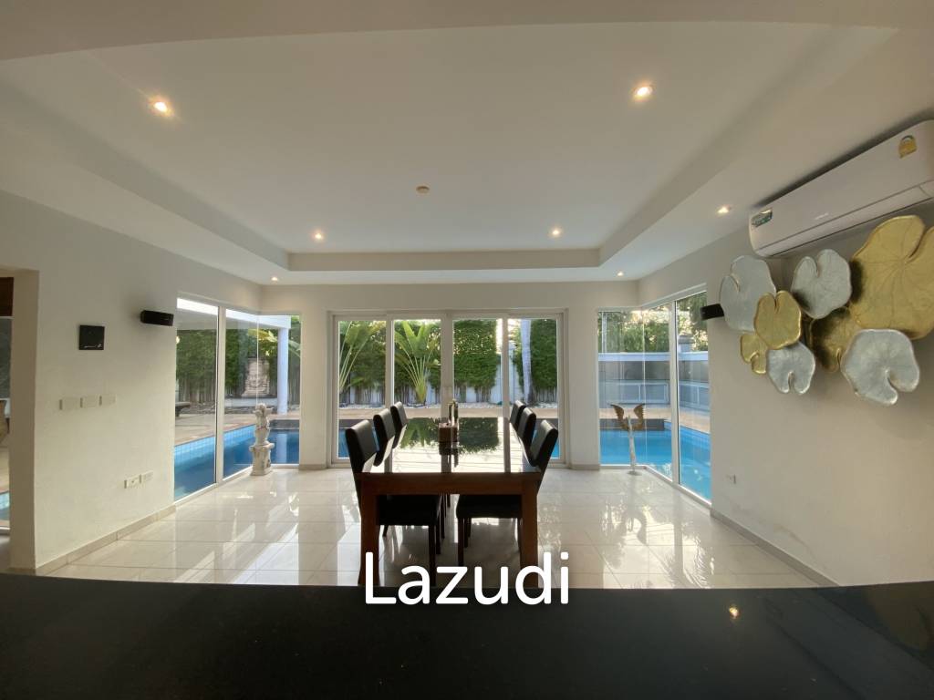 4 beds house for rent