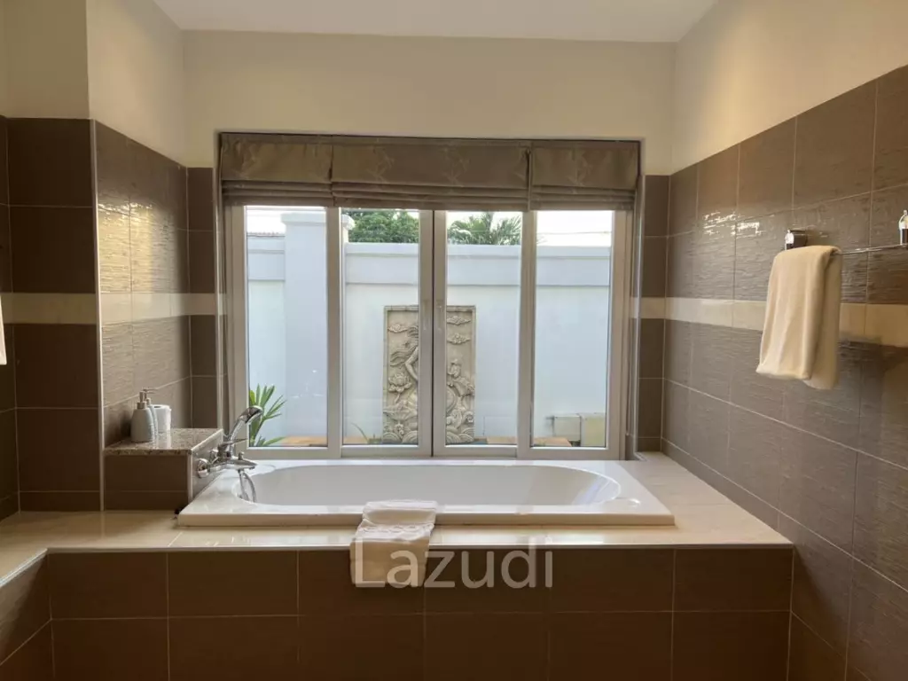 4 beds house for rent