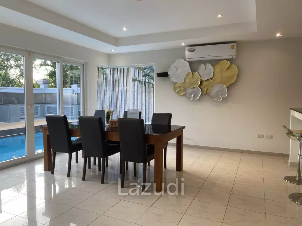 4 beds house for rent