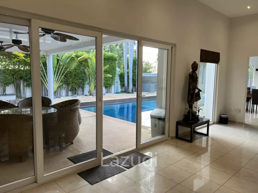 4 beds house for rent