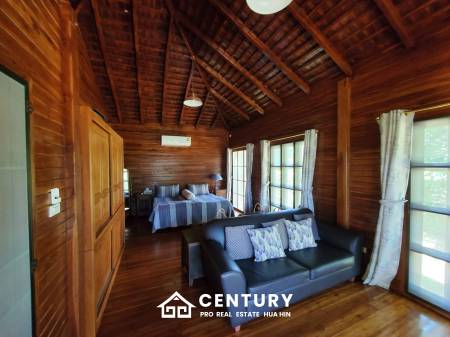 2,440 qm 6 Bett 6 Bad Villa Für Verkauf