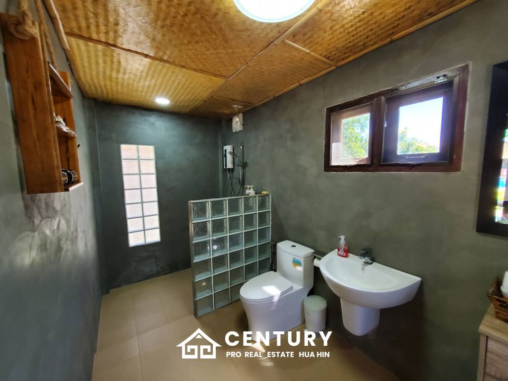 2,440 qm 6 Bett 6 Bad Villa Für Verkauf