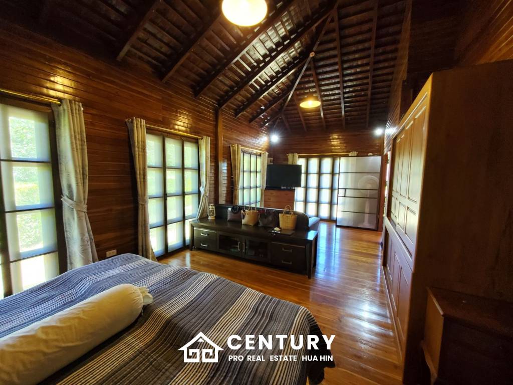 2,440 qm 6 Bett 6 Bad Villa Für Verkauf