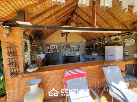 2,440 qm 6 Bett 6 Bad Villa Für Verkauf