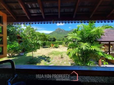 BEAUTIFULLY LANDSCAPED PROPERTY  : in Sam Roi Yod
