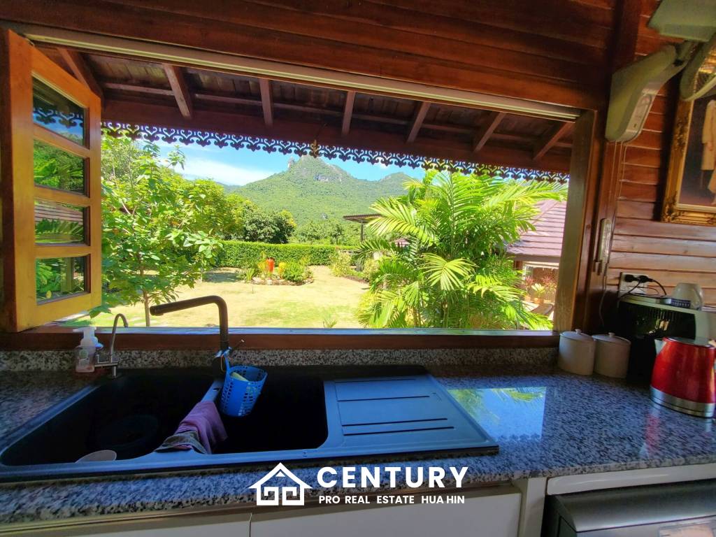 2,440 qm 6 Bett 6 Bad Villa Für Verkauf