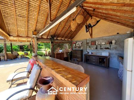 2,440 qm 6 Bett 6 Bad Villa Für Verkauf