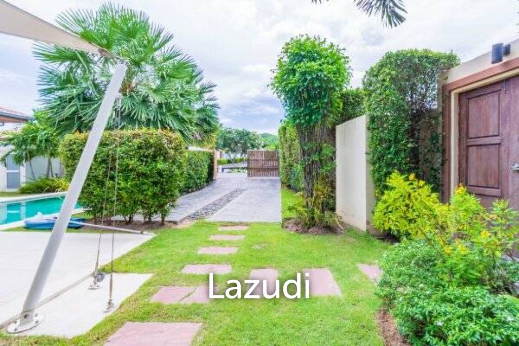 The VIEWS : Luxury 3 Bed Pool Villa on Premier Development