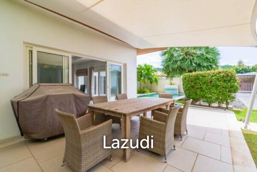 The VIEWS : Luxury 3 Bed Pool Villa on Premier Development