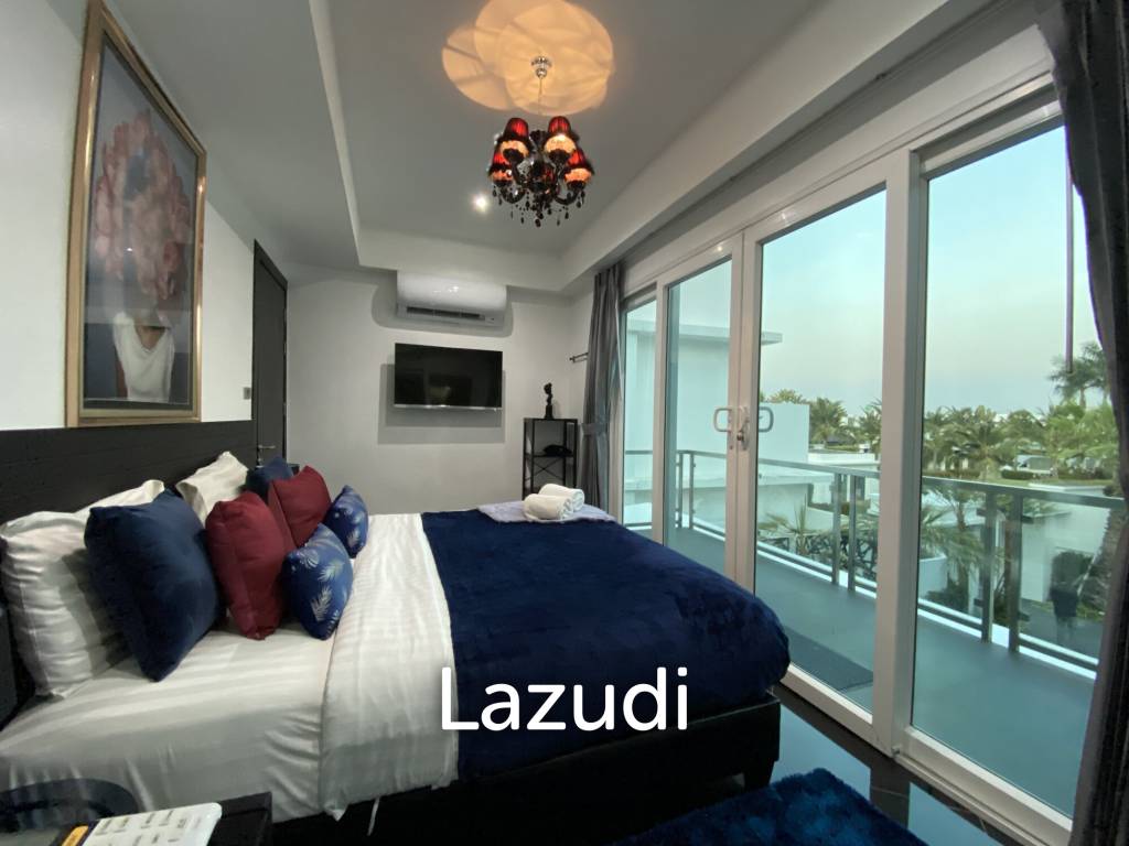 8 Bedrooms Ultra Luxury Pool Villa in Jomtien
