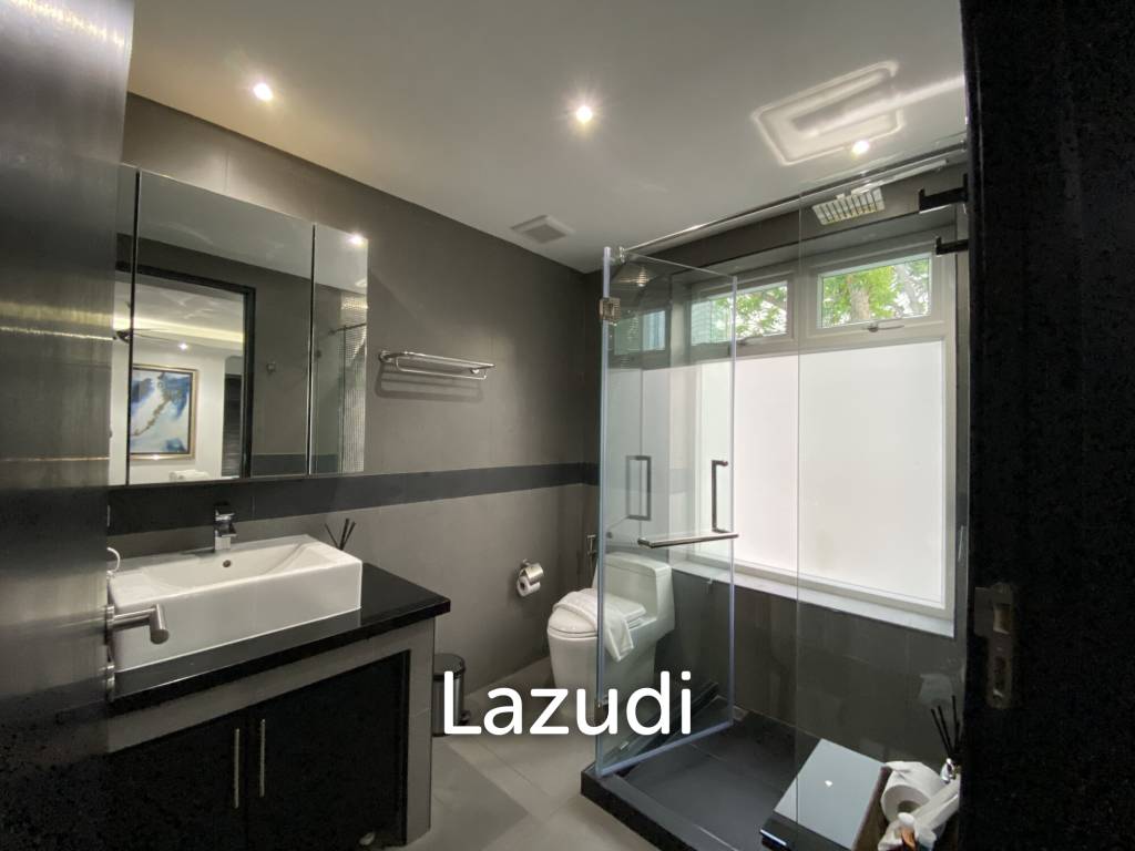 8 Bedrooms Ultra Luxury Pool Villa in Jomtien