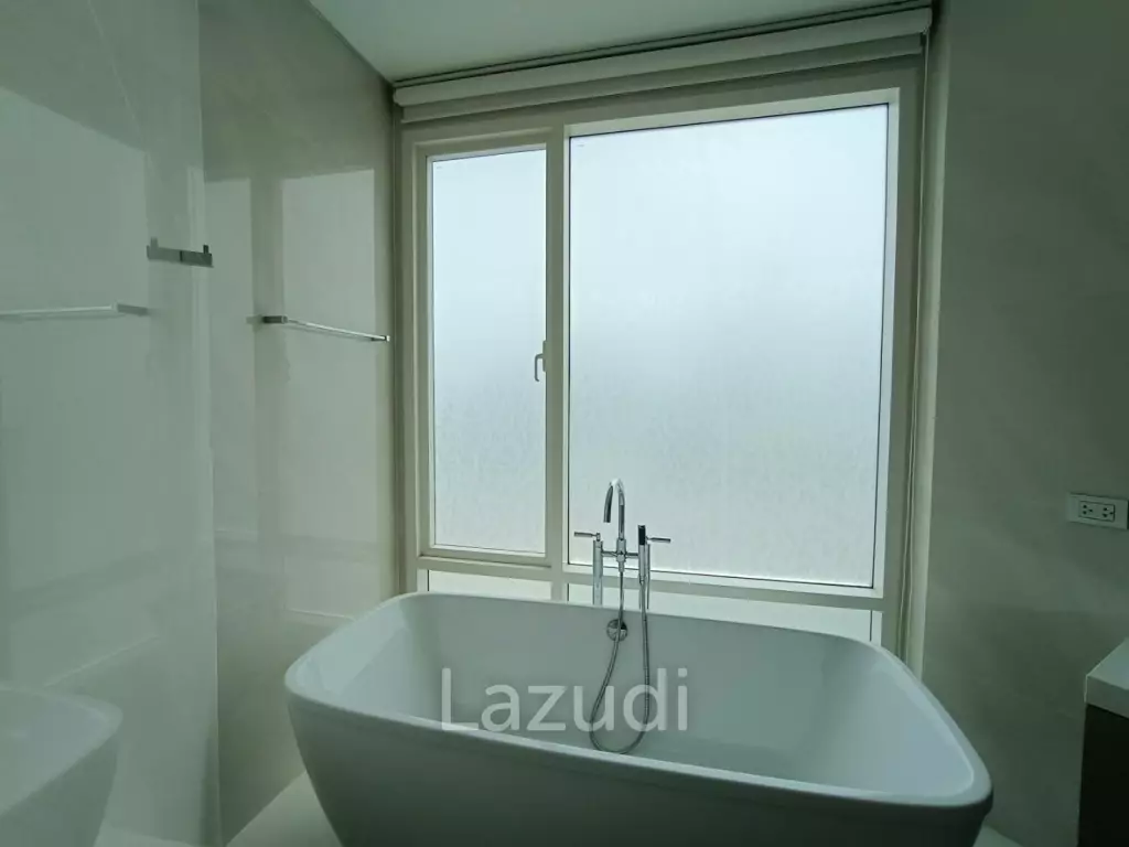 Reflection Jomtien Beach Condominuim for Rent