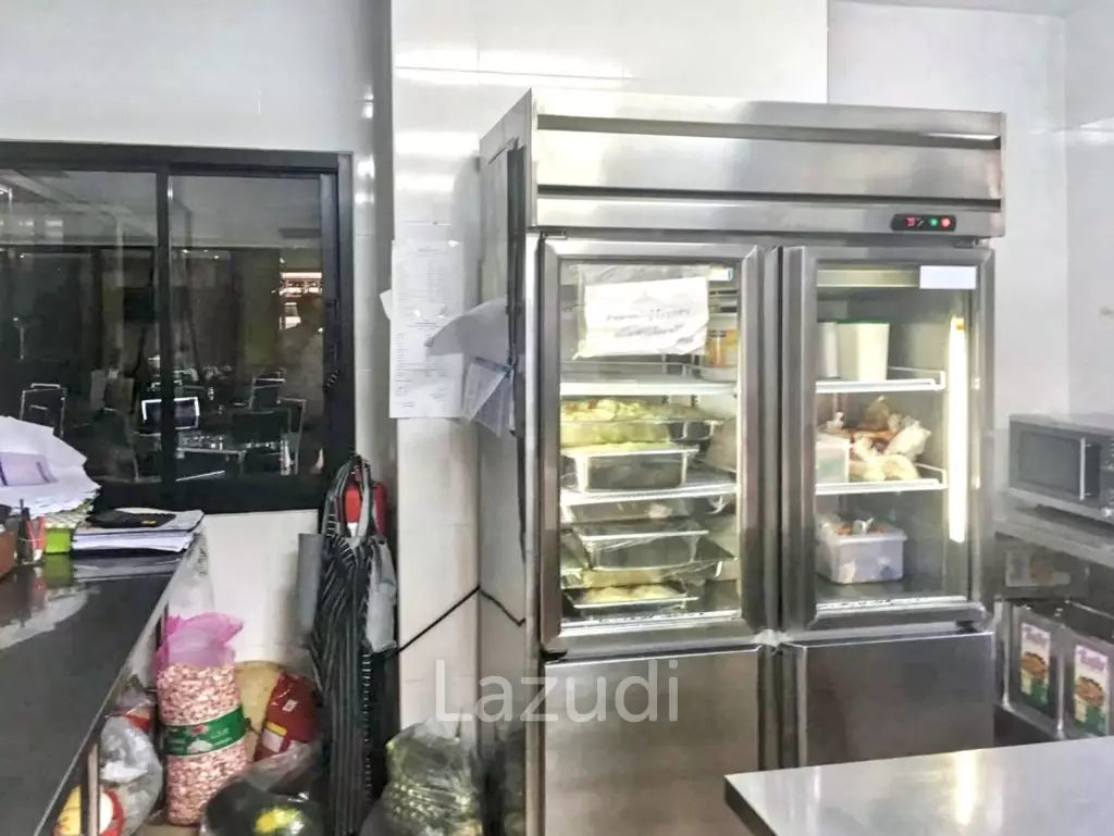 Modern 72-Room Hotel in Central Pattaya for Rent