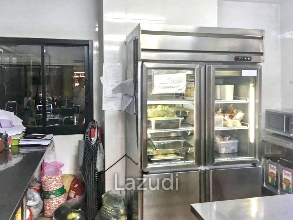Modern 72-Room Hotel in Central Pattaya for Rent
