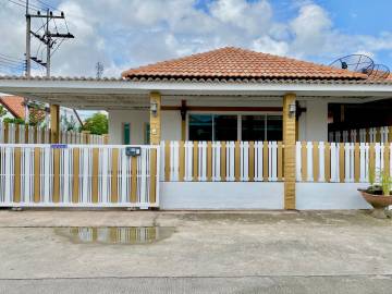 Twin House for Sale at Rattanakorn Village 14