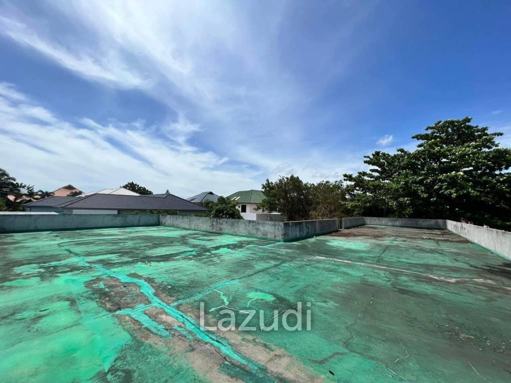 House for Sale at El Grande Village Pattaya