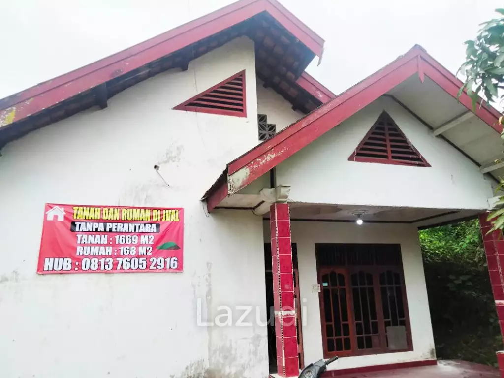 Rumah Dijual Tanah Luas di Kota Jambi Dekat Mall Jamtos, RSUD H. Abdul Manap, UIN Sultan Thaha Saifuddin, Pasar Mama