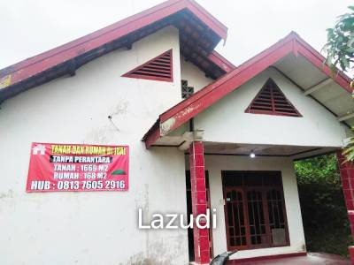 Rumah Dijual Tanah Luas di Kota Jambi Dekat Mall Jamtos, RSUD H. Abdul Manap, UIN Sultan Thaha Saifuddin, Pasar Mama