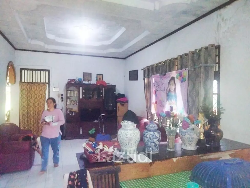 Rumah Dijual Tanah Luas di Kota Jambi Dekat Mall Jamtos, RSUD H. Abdul Manap, UIN Sultan Thaha Saifuddin, Pasar Mama