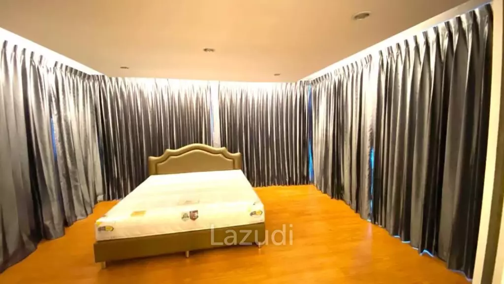 Pool Villa for Sale at Sea Breeze Villa Pattaya