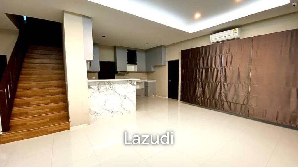 Pool Villa for Sale at Sea Breeze Villa Pattaya