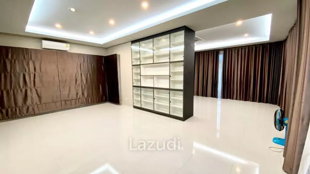 Pool Villa for Sale at Sea Breeze Villa Pattaya