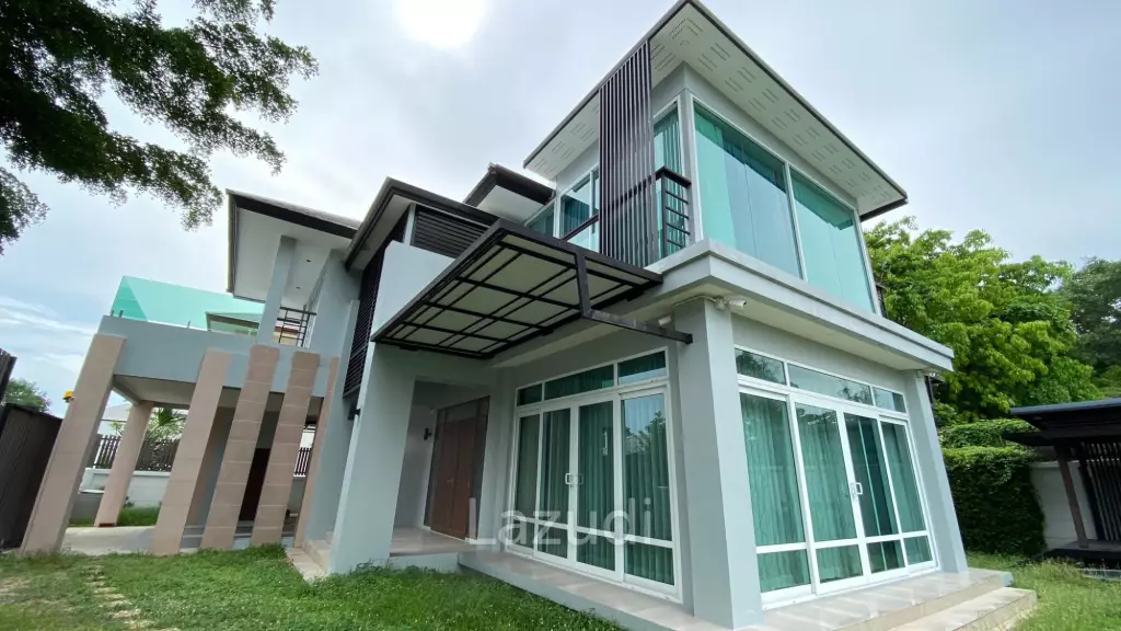 Pool Villa for Sale at Sea Breeze Villa Pattaya