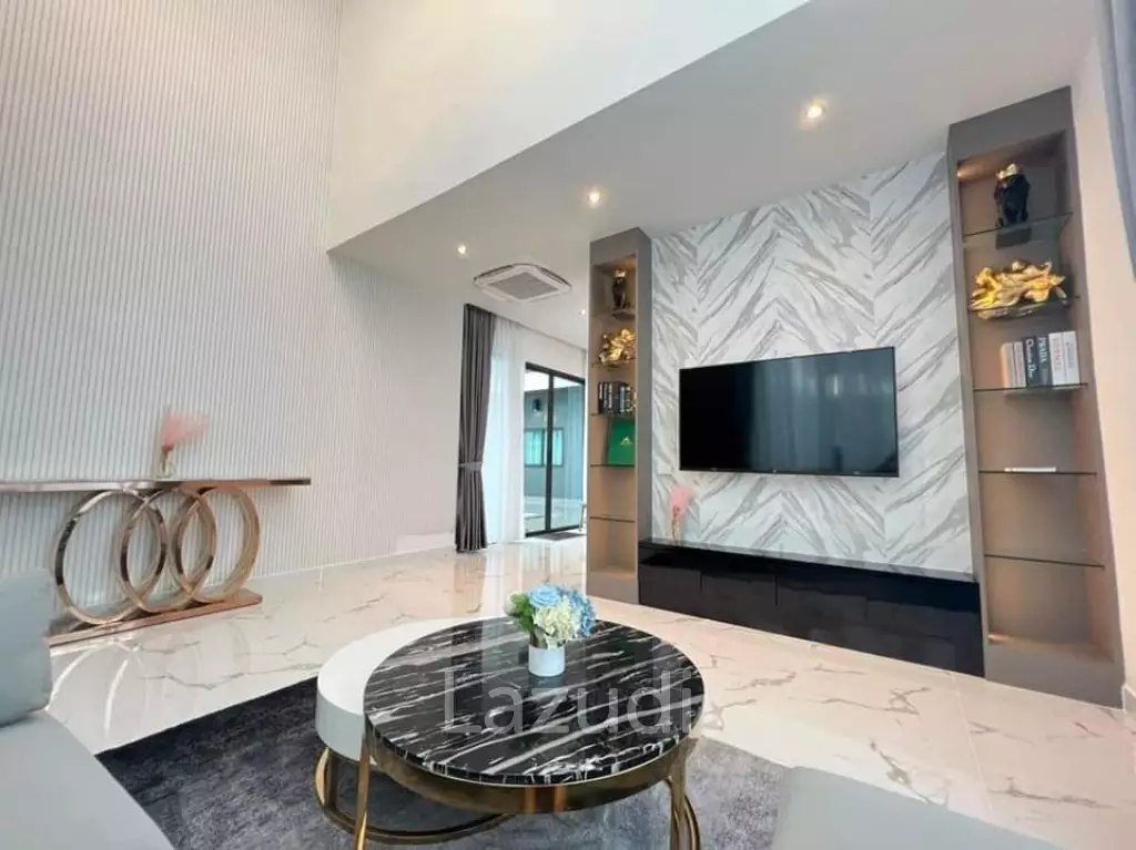 2 Storey Luxury Pool Villa for Sale