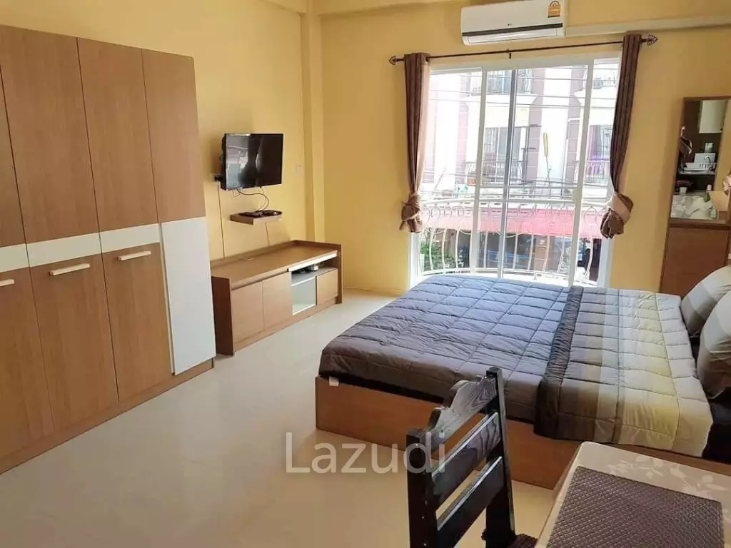 Commercial Building for sale with business in the heart of Bangsaray