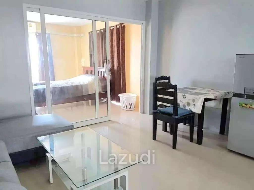 Commercial Building for sale with business in the heart of Bangsaray