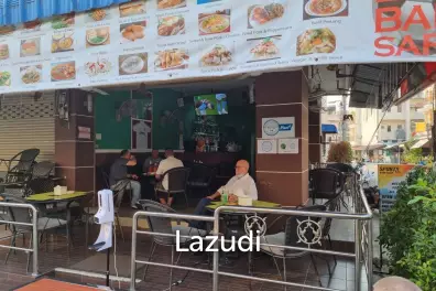 Commercial Building for sale with business in the heart of Bangsaray