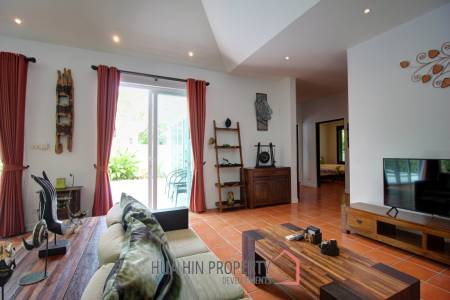 Well Maintained 3 Bedroom Pool Villa