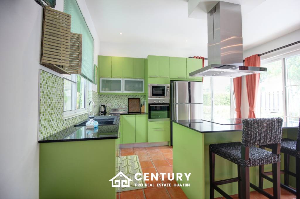 Well Maintained 3 Bedroom Pool Villa