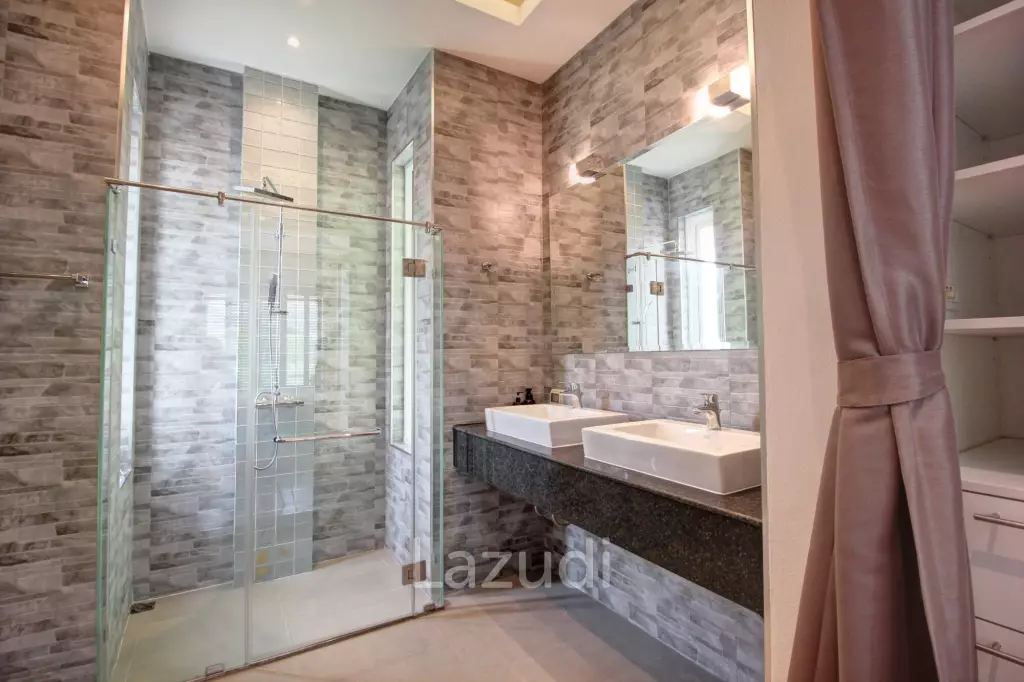 Well Maintained 3 Bedroom Pool Villa