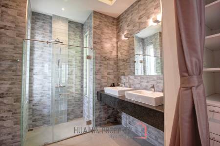 Well Maintained 3 Bedroom Pool Villa
