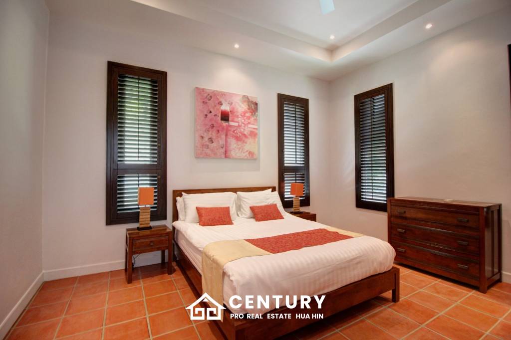 Well Maintained 3 Bedroom Pool Villa