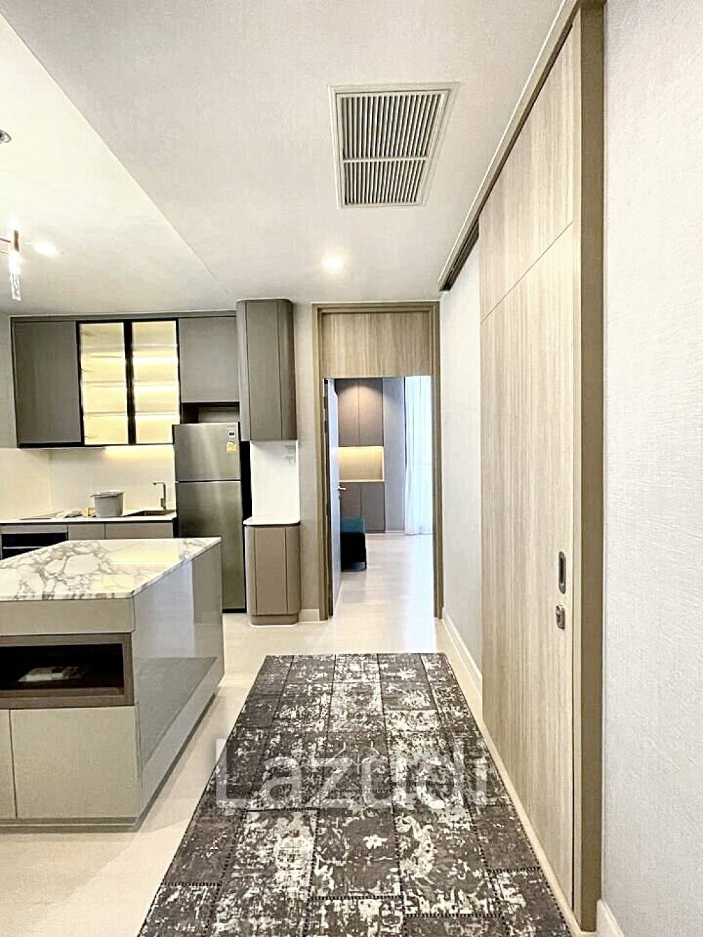 2 Bedrooms 2 Bathrooms 82 SQ.M. Noble Ploenchit