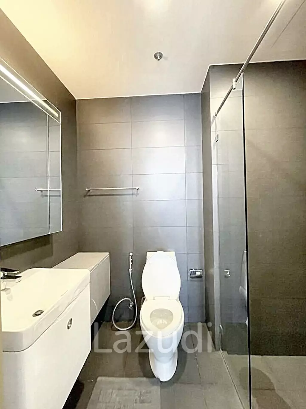 2 Bedrooms 2 Bathrooms 82 SQ.M. Noble Ploenchit