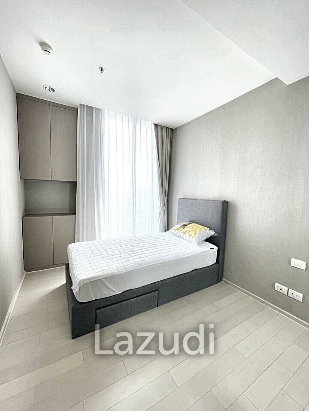 2 Bedrooms 2 Bathrooms 82 SQ.M. Noble Ploenchit