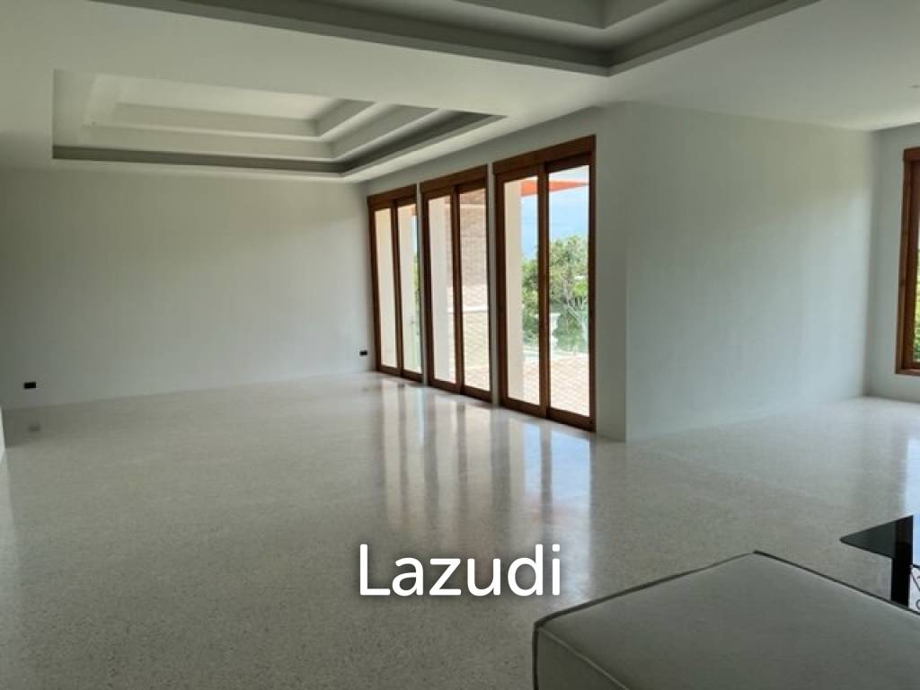 1,600 Sqm 4 Bed 5 Bath Villa For Sale