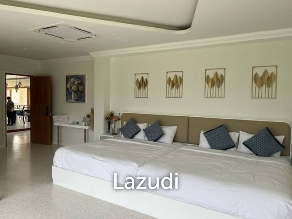 1,600 Sqm 4 Bed 5 Bath Villa For Sale