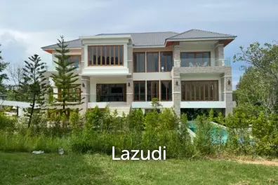 SOI 116 : Great Design and Quality 4 bed 2 storey pool villa