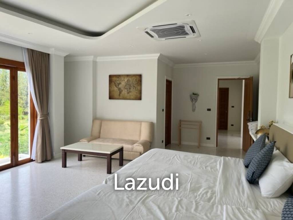 1,600 Sqm 4 Bed 5 Bath Villa For Sale