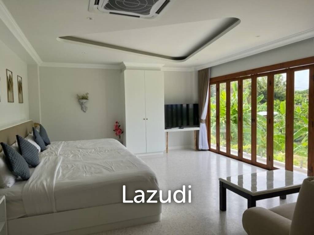 1,600 Sqm 4 Bed 5 Bath Villa For Sale